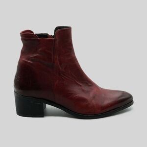 The Last Conspiracy - Red Leather Ankle Boots